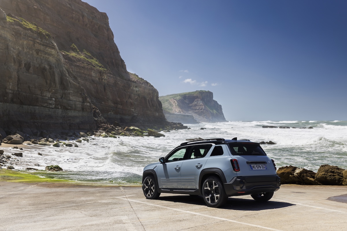 Renault 4 E-Tech Electric: il ritorno di un mito in chiave 100% elettrica e moderna Renault 4 E-Tech Electric: il ritorno di un mito in chiave 100% elettrica e moderna