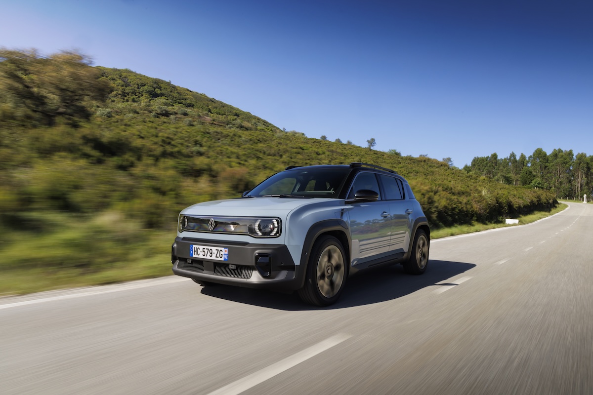 Renault 4 E-Tech Electric: il ritorno di un mito in chiave 100% elettrica e moderna Renault 4 E-Tech Electric: il ritorno di un mito in chiave 100% elettrica e moderna