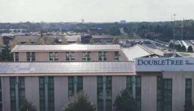 Axpo Energy Solutions Italia e GDF Group: il DoubleTree by Hilton Milan Malpensa diventa più green grazie al fotovoltaico