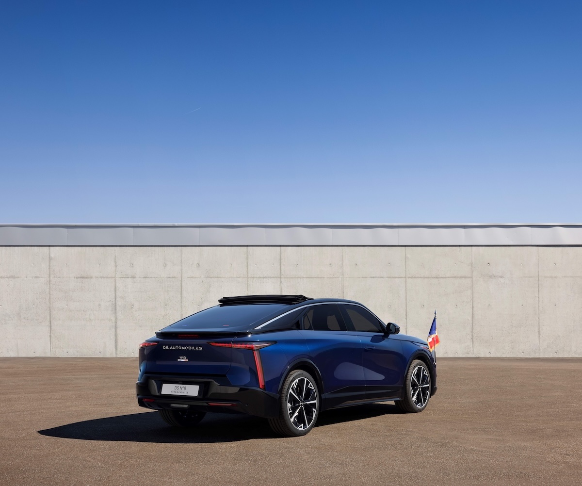 DS N°8 Presidenziale: l’elettrica d’eccellenza creata da DS Automobiles per la Repubblica Francese