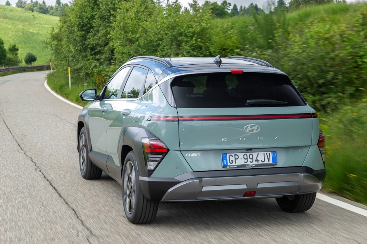 Nuova Hyundai KONA 2024: tecnologia intelligente e connessa per una mobilità sempre più personale