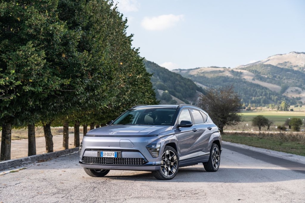 Nuova Hyundai KONA 2024: tecnologia intelligente e connessa per una mobilità sempre più personale