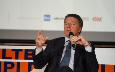 Renzi a Direzione Nord: “Il problema sono i salari, non i licenziamenti. Dazi? Marina Berlusconi imprenditrice di coraggio”