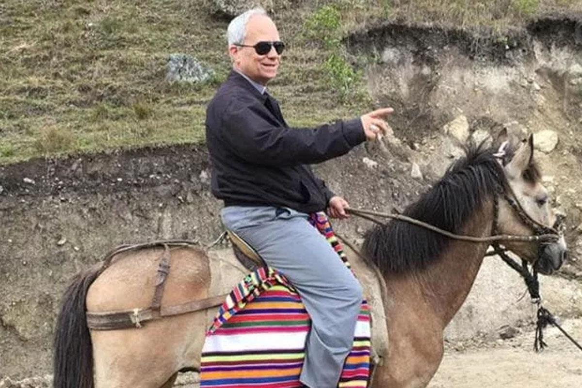 Papa Leone XIV, dalla missione in Perù agli incontri con Giovanni Paolo II e Bergoglio: le foto inedite