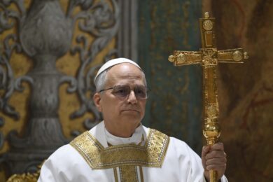 Papa Leone XIV, domani il primo Regina Caeli da San Pietro. Il 18 maggio la messa d’inizio pontificato, attese 250 mila persone