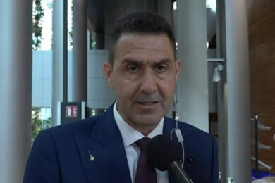 Vannacci distrugge il Pd e la sinistra. Poche parole, fulminanti. Tutti zitti