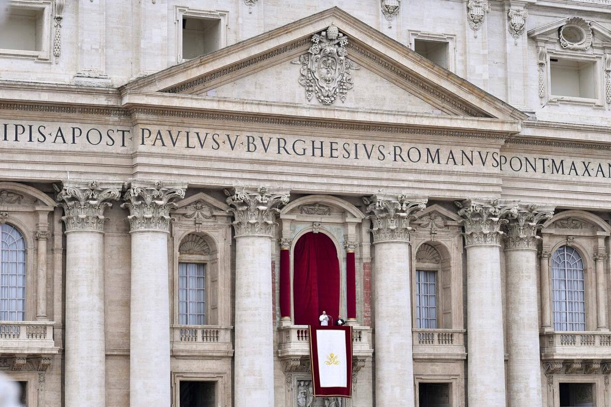 Papa Leone XIV invoca ancora la pace, l’appello da piazza San Pietro: “Stop alla guerra. Cessi il fuoco a Gaza, in Ucraina e in Kashmir”