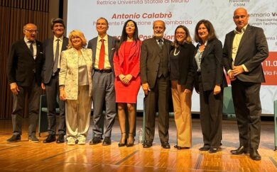Le “Grandi Guglie della Grande Milano” ad Antonio Calabrò, presidente di Fondazione Assolombarda