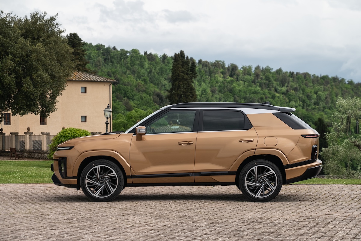 KGM Actyon debutta in Italia: il nuovo SUV coupé tra stile, tecnologia e praticità