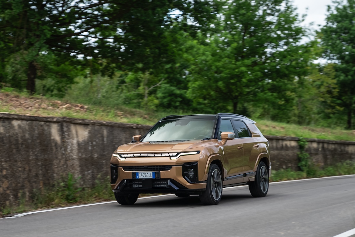 KGM Actyon debutta in Italia: il nuovo SUV coupé tra stile, tecnologia e praticità