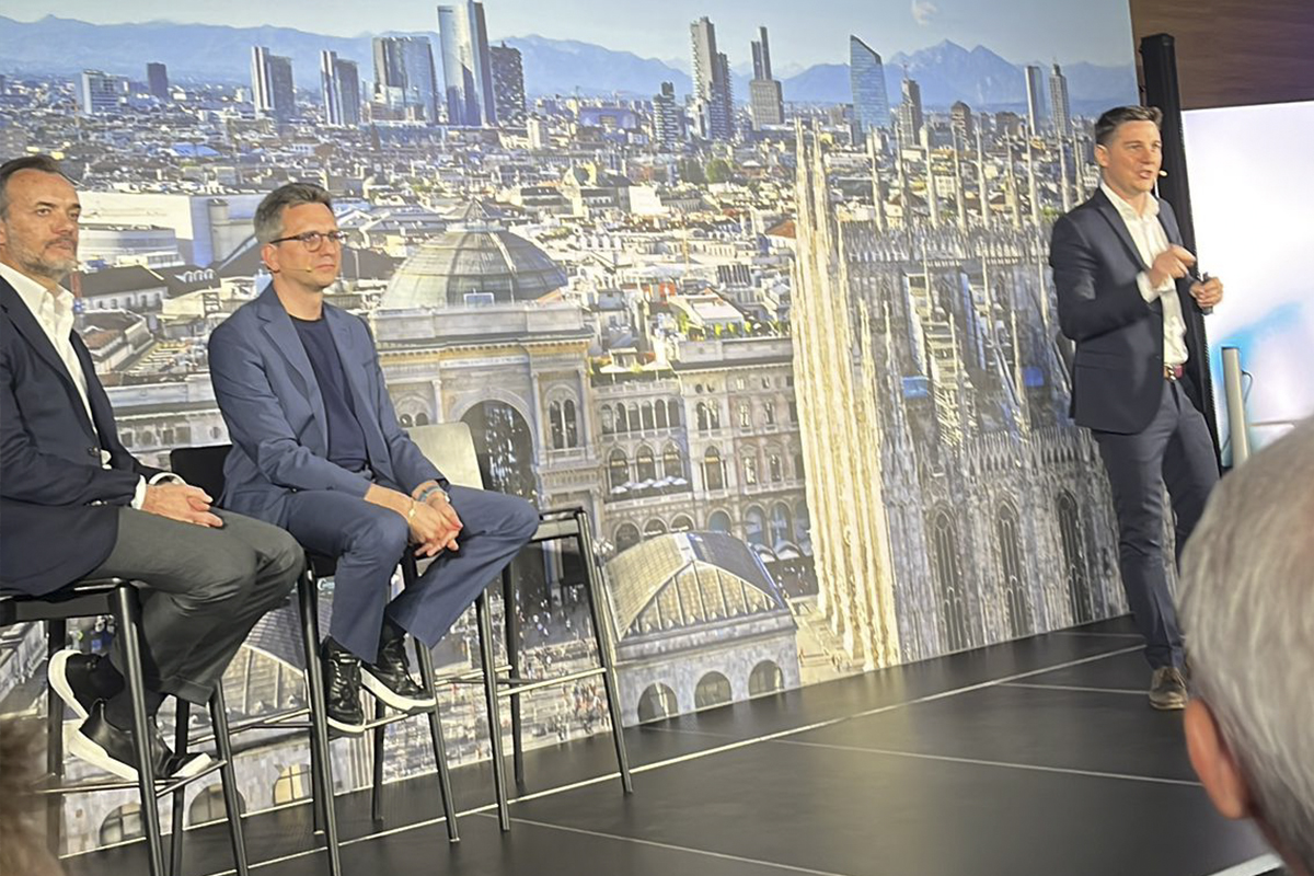 Siemens e Microsoft rivoluzionano l’industria italiana con l’intelligenza artificiale: ecco che cosa cambia e come funziona Siemens e Microsoft rivoluzionano l’industria italiana con l’intelligenza artificiale: ecco che cosa cambia e come funziona