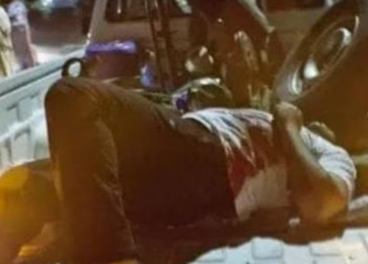 Libia nel caos, ucciso il capo delle milizie Gheniwa. Violenti scontri a Tripoli Libia nel caos, ucciso il capo delle milizie Gheniwa. Violenti scontri a Tripoli