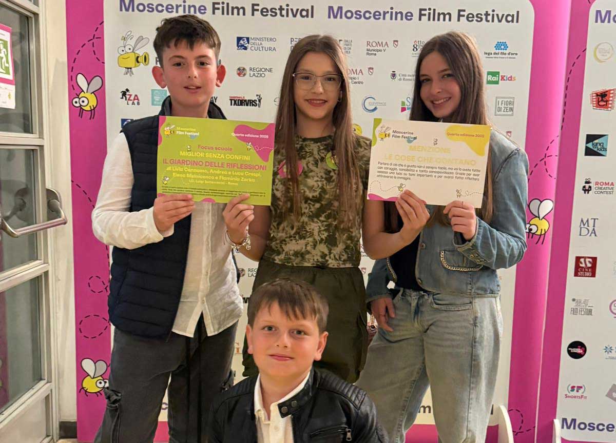 Il bullismo raccontato dai più giovani: premiato “Il giardino della riflessione” dell’Istituto Luigi Settembrini Il bullismo raccontato dai più giovani: premiato “Il giardino della riflessione” dell’Istituto Luigi Settembrini