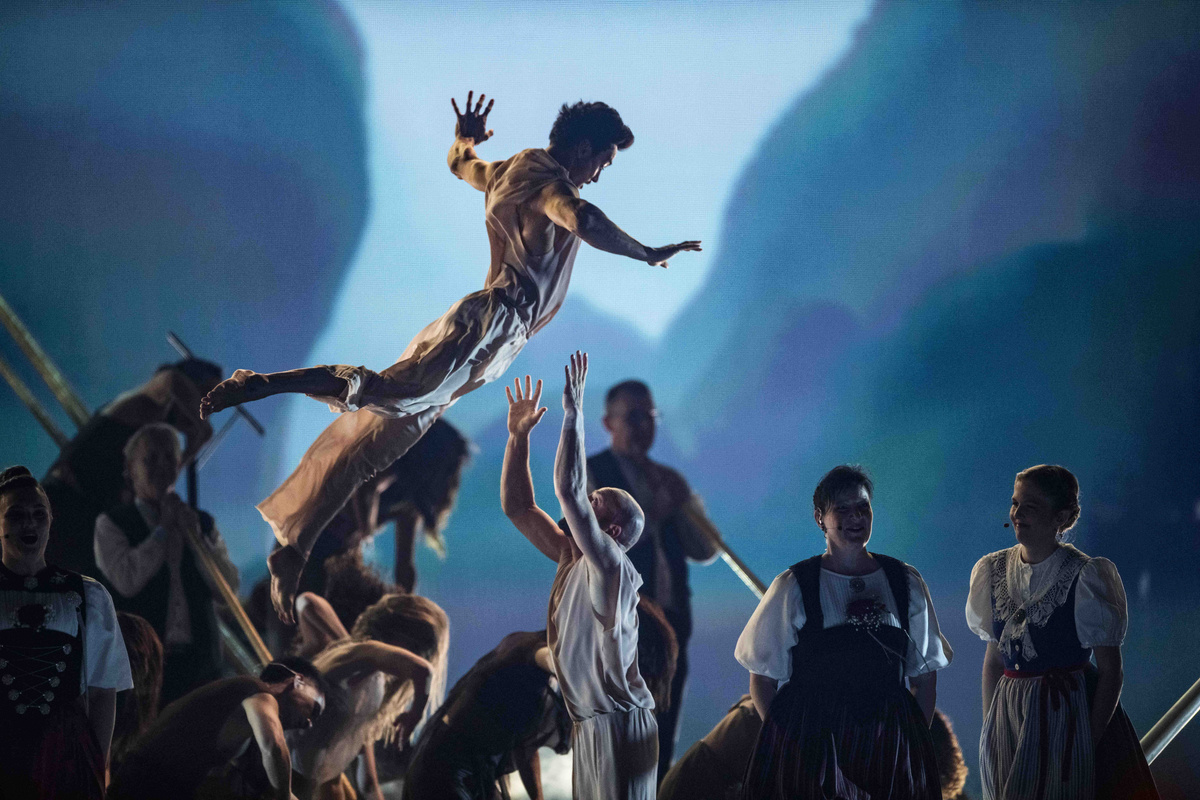 Ascolti tv, Eurovision 2025 le canta a Maria Corleone. Canale 5 braccata da Le Iene e DiMartedì-Floris. Rai1 disastro – I trend Auditel Ascolti tv, Eurovision 2025 le canta a Maria Corleone. Canale 5 braccata da Le Iene e DiMartedì-Floris. Rai1 disastro – I trend Auditel