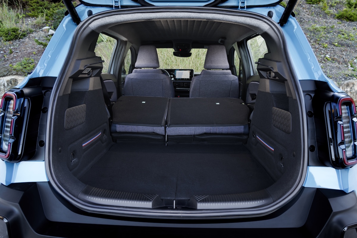 Renault festeggia la libertà con il FESTIV4L: musica, arte e mobilità elettrica protagoniste a Parigi dal 20 al 22 giugno 2025