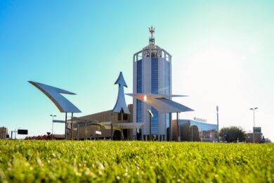 Maserati GranTurismo e GranCabrio tornano a Modena: il futuro del lusso italiano