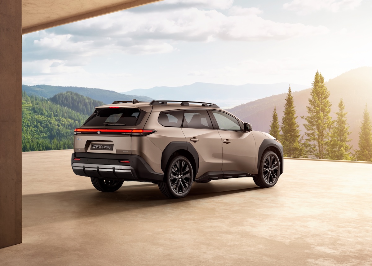 Toyota bZ4X Touring, il SUV elettrico ideale per famiglie e sportivi