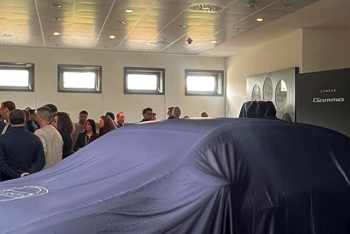 Lancia Gamma 2026, Napolitano: “Progettata a Torino, costruita a Melfi: il rilancio parte da qui”