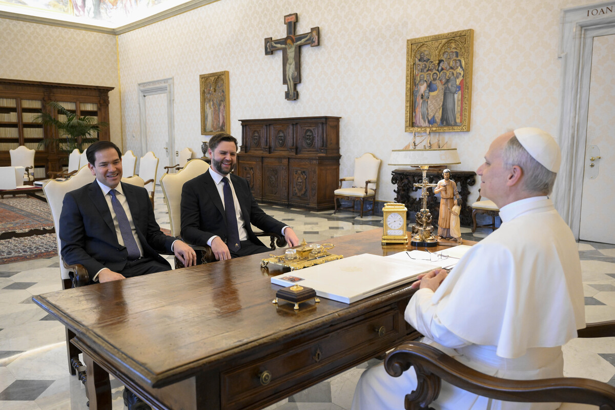 Vaticano, Papa Leone XIV vede Vance a Roma: “Rispetto dei diritti umanitari nelle aree di conflitto” Vaticano, Papa Leone XIV vede Vance a Roma: “Rispetto dei diritti umanitari nelle aree di conflitto”