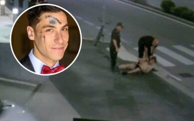 Morto bloccato a terra da due vigilantes davanti alla sede Sky: in aula i filmati