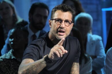 Omicidio di Garlasco, Fabrizio Corona sgancia la bomba. Da Stasi a Sempio: tutta la sua verità in “Falsissimo”