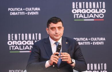 Romania, colpo di scena: il candidato di estrema destra sconfitto chiede l’annullamento del voto delle elezioni