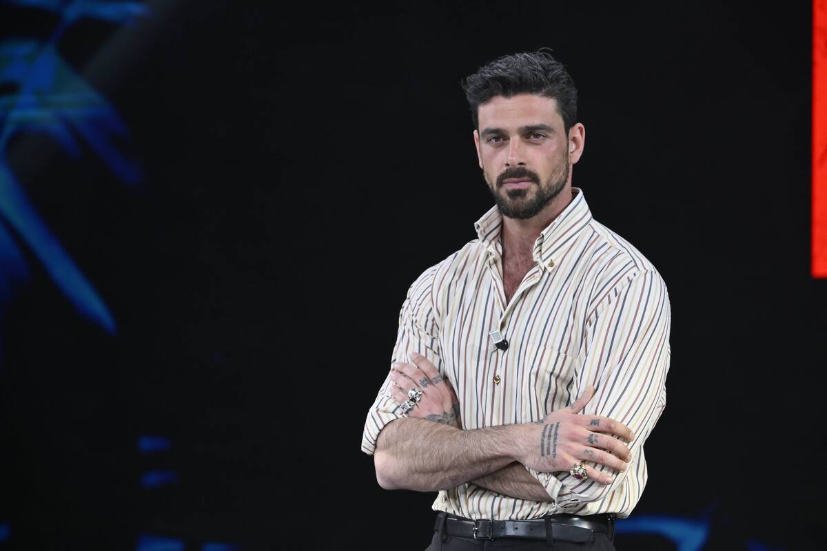 Michele Morrone choc a Belve: “Per un anno e mezzo fui drogato a mia insaputa Michele Morrone choc a Belve: “Per un anno e mezzo fui drogato a mia insaputa
