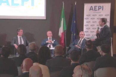 Dal risiko bancario alla sfida delle imprese anche con l’intelligenza artificiale: il dibattito a la Piazza romana di Affari