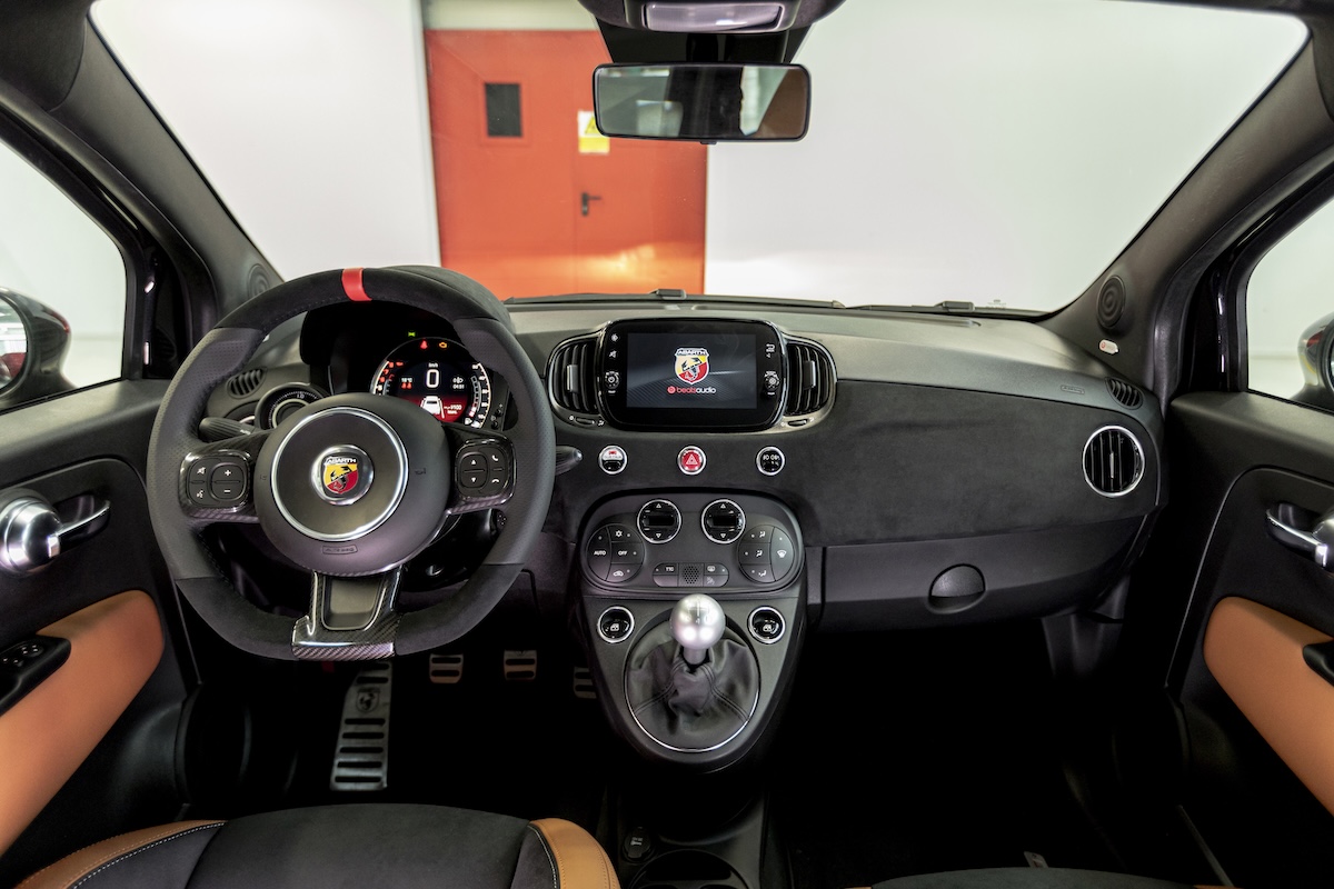 Abarth 695 Club Italia: otto capolavori unici firmati Stellantis Heritage Abarth 695 Club Italia: otto capolavori unici firmati Stellantis Heritage