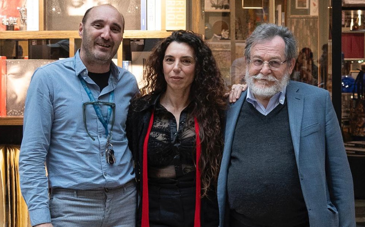 Grande interesse per il libro di Feuei Tola e Amedeo Anelli alla storica libreria Bocca a Milano Grande interesse per il libro di Feuei Tola e Amedeo Anelli alla storica libreria Bocca a Milano