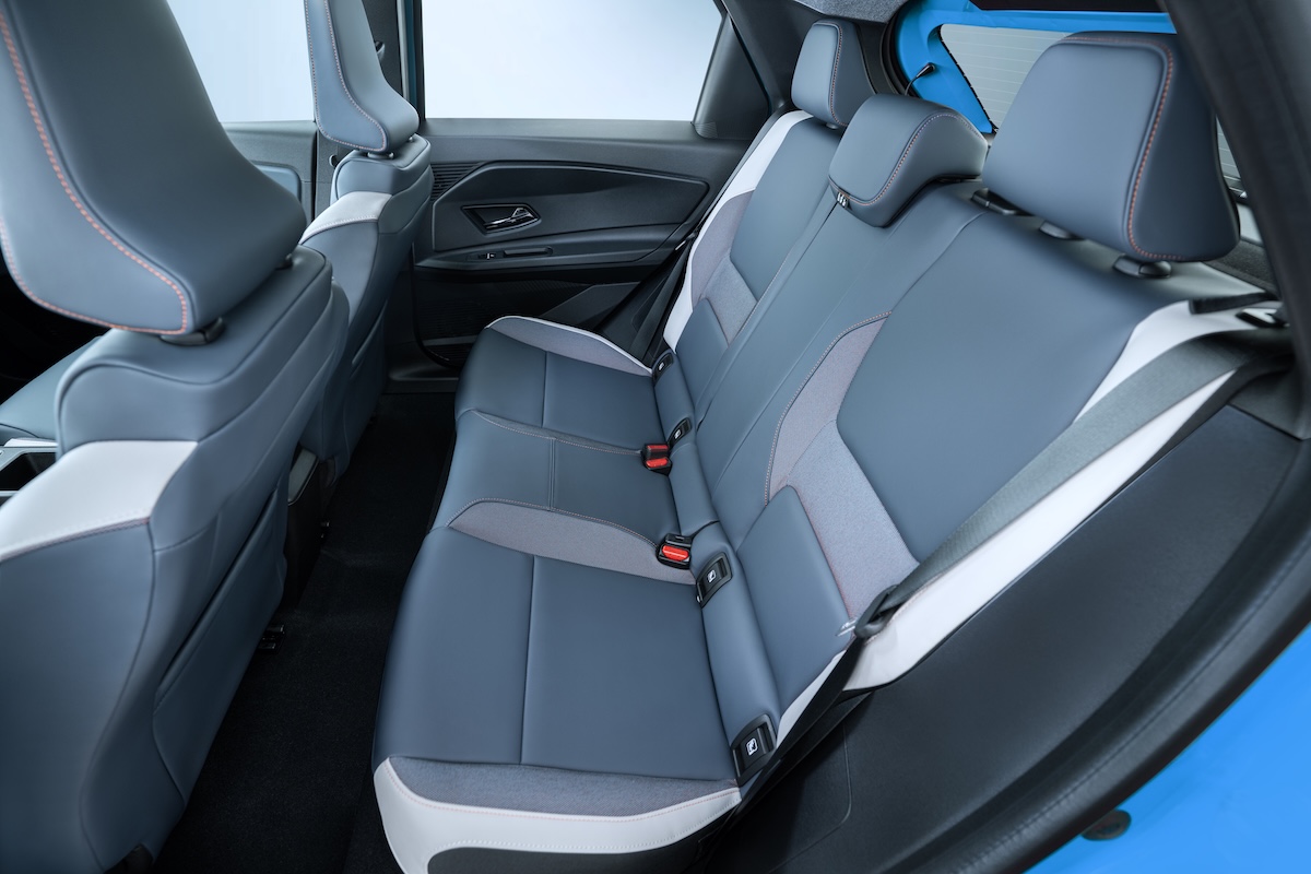 La nuova Nissan Micra debutta elettrica: design audace e ricarica rapida