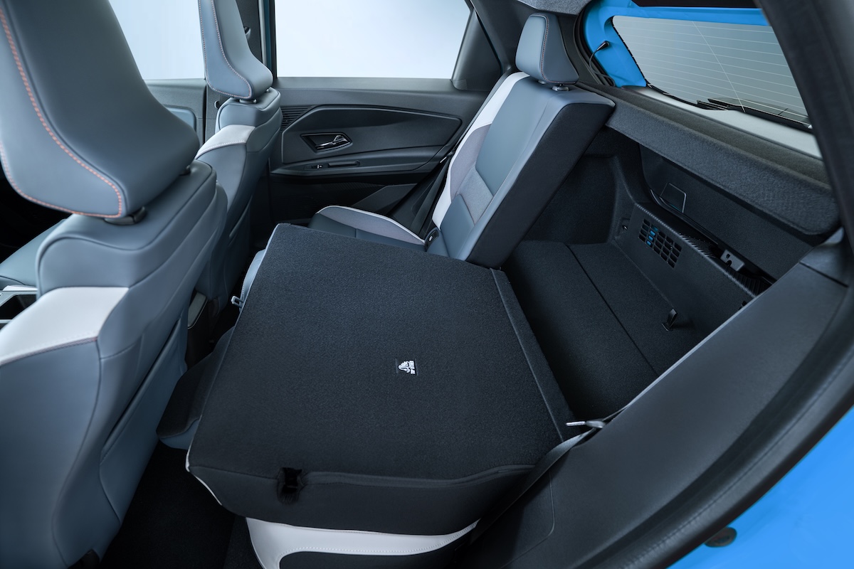 La nuova Nissan Micra debutta elettrica: design audace e ricarica rapida