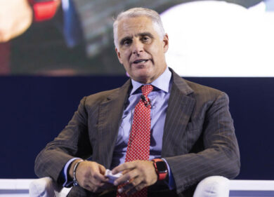 Unicredit, la Consob sospende per 30 giorni l’Ops su Banco Bpm