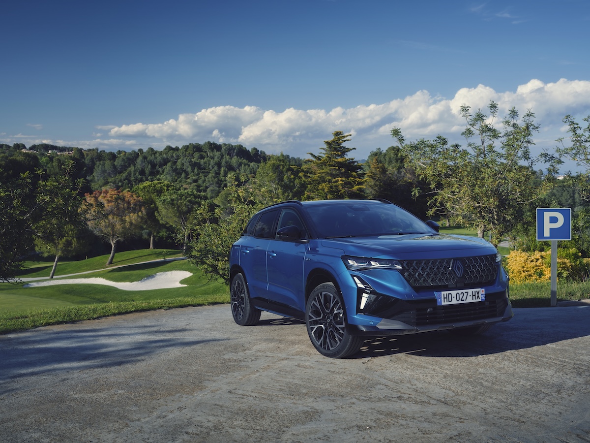 Nuovo Renault Austral 2025: più comfort, stile e tecnologia full hybrid Nuovo Renault Austral 2025: più comfort, stile e tecnologia full hybrid