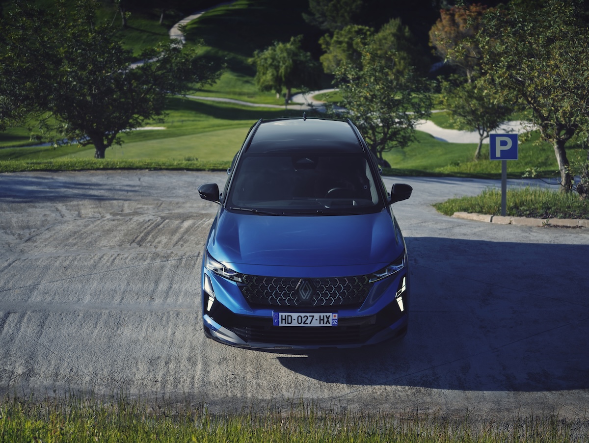 Nuovo Renault Austral 2025: più comfort, stile e tecnologia full hybrid Nuovo Renault Austral 2025: più comfort, stile e tecnologia full hybrid