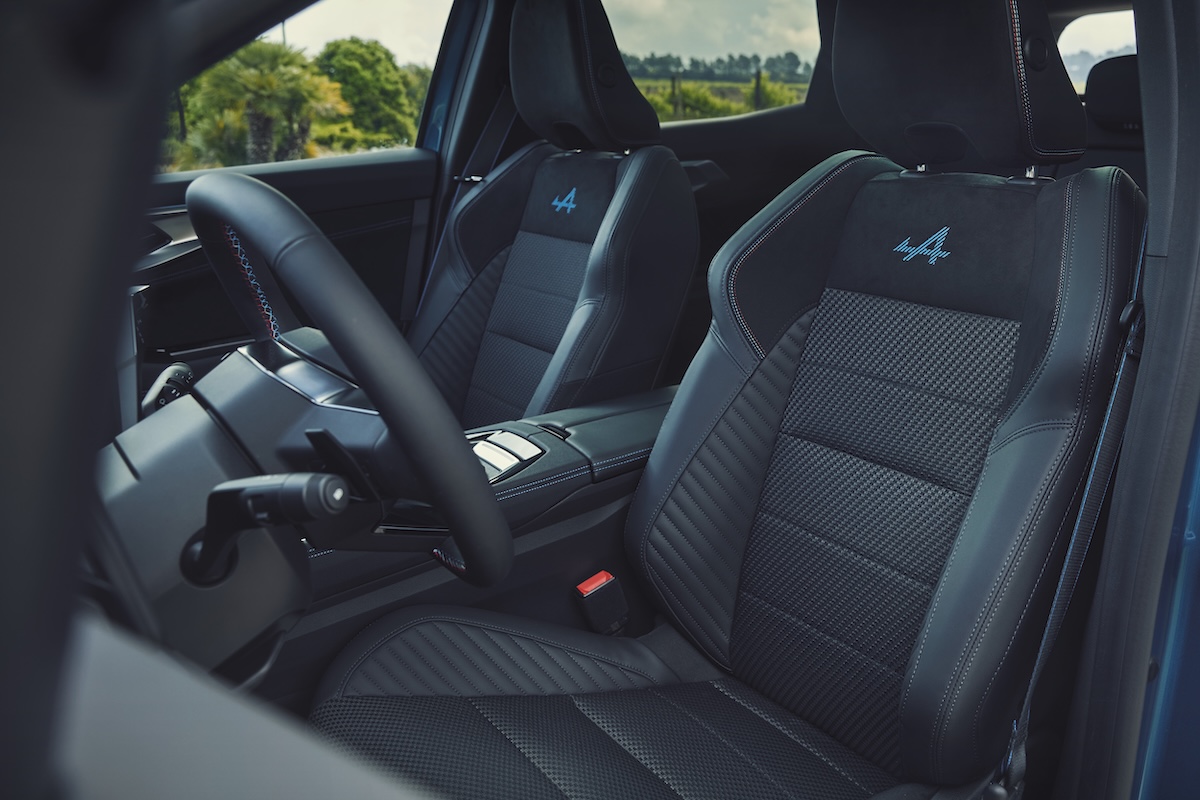 Nuovo Renault Austral 2025: più comfort, stile e tecnologia full hybrid Nuovo Renault Austral 2025: più comfort, stile e tecnologia full hybrid