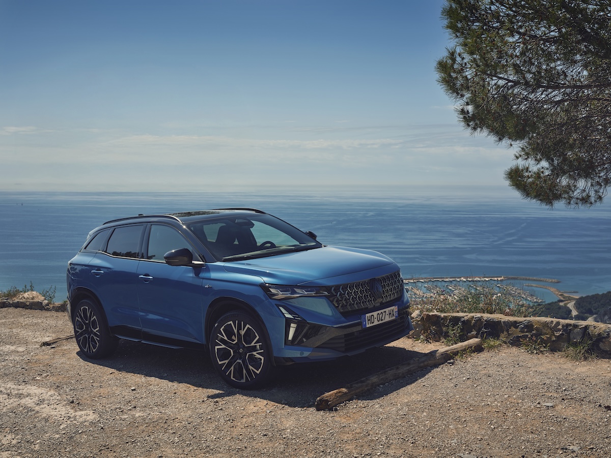 Nuovo Renault Austral 2025: più comfort, stile e tecnologia full hybrid Nuovo Renault Austral 2025: più comfort, stile e tecnologia full hybrid