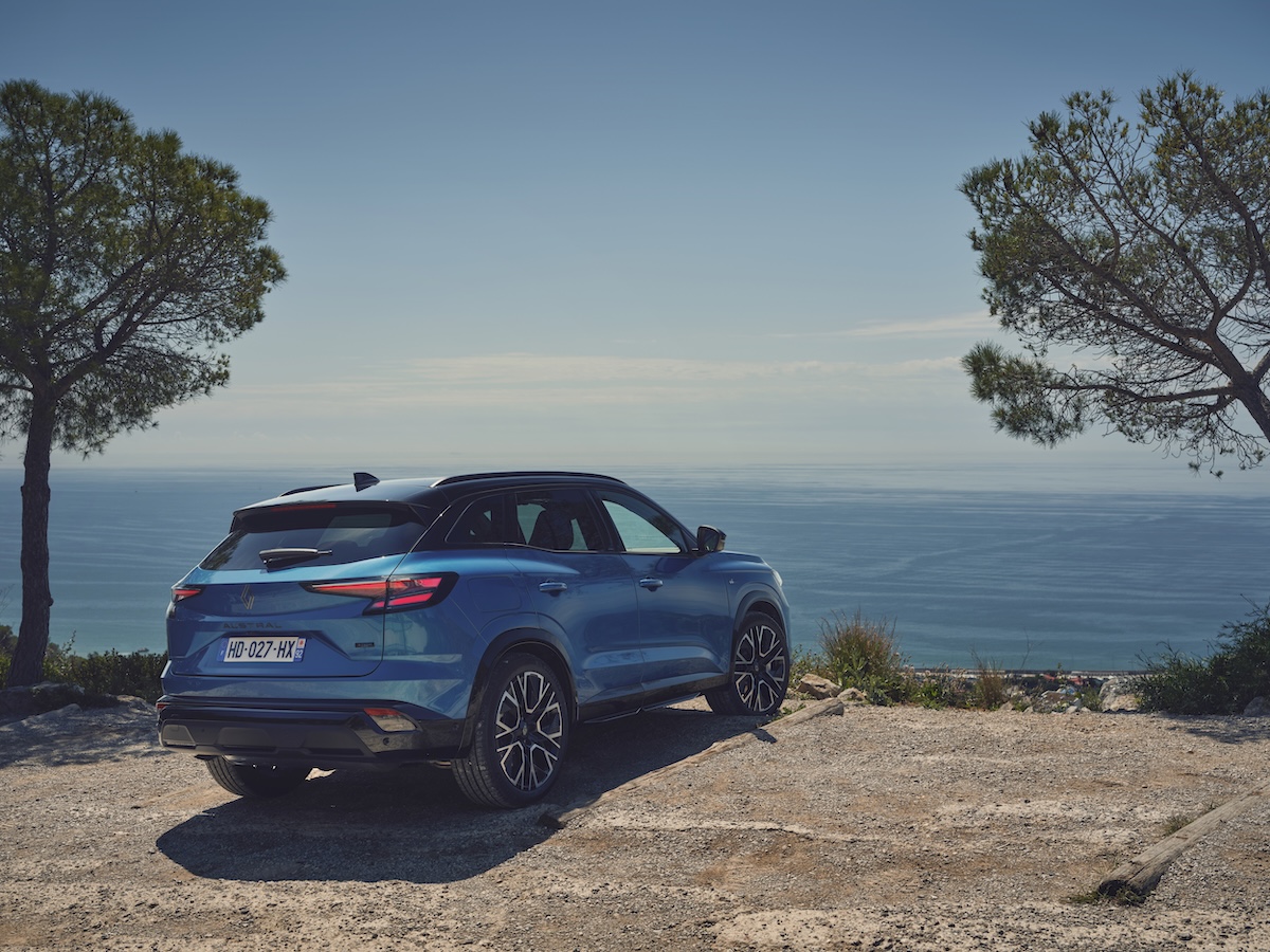 Nuovo Renault Austral 2025: più comfort, stile e tecnologia full hybrid Nuovo Renault Austral 2025: più comfort, stile e tecnologia full hybrid