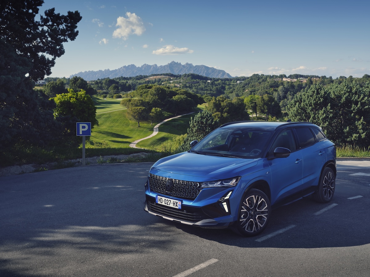 Nuovo Renault Austral 2025: più comfort, stile e tecnologia full hybrid Nuovo Renault Austral 2025: più comfort, stile e tecnologia full hybrid