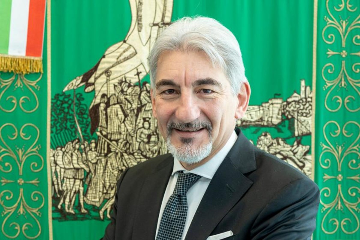 Cattaneo: “Serve un’Europa che funzioni meglio e che dia maggiore voce alle regioni e ai territori” Cattaneo: “Serve un’Europa che funzioni meglio e che dia maggiore voce alle regioni e ai territori”