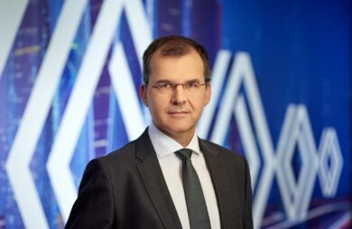 Jan Ptacek alla guida dei veicoli commerciali Renault e Presidente di Flexis