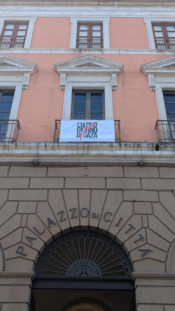 ‘50.000 sudari per Gaza’  il Comune di Bari aderisce al Flash Mob