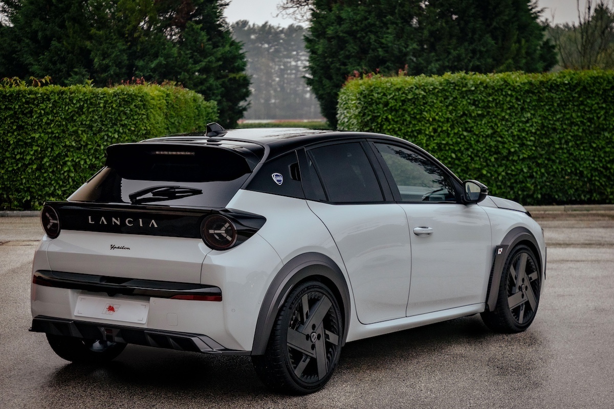 Nuova Lancia Ypsilon HF Line: ritorno della leggenda sportiva, tra prestazioni e design