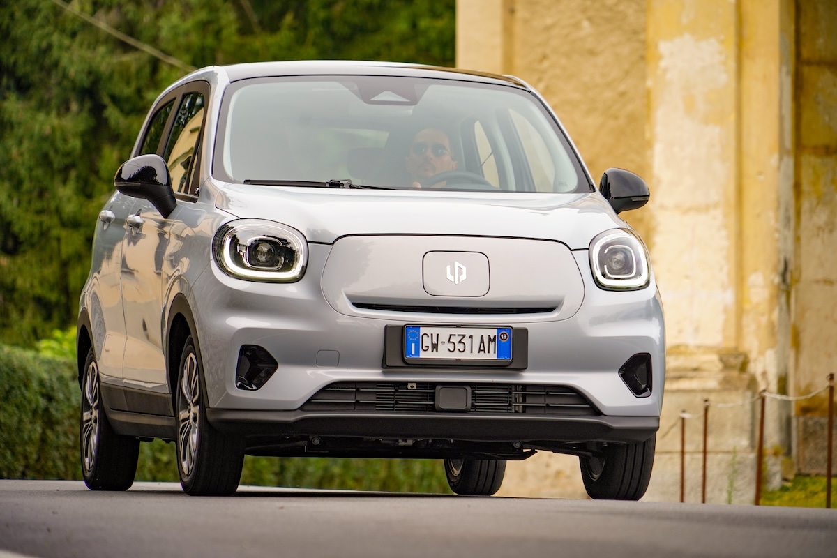 Leapmotor T03: la city car elettrica ideale per la città, con autonomia di 265 km e tecnologia smart Leapmotor T03: la city car elettrica ideale per la città, con autonomia di 265 km e tecnologia smart