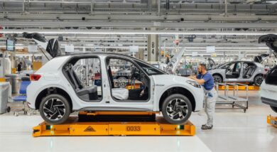Dieselgate, svolta nello scandalo delle emissioni. Il Tribunale regionale dichiara colpevoli per truffa quattro ex manager Volkswagen