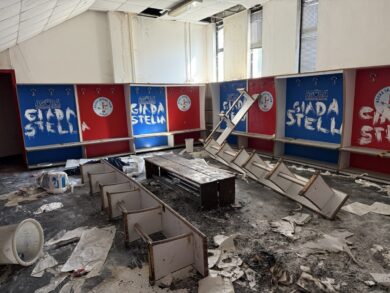 “Milano, palazzo del ghiaccio Agorà in condizioni raccapriccianti”