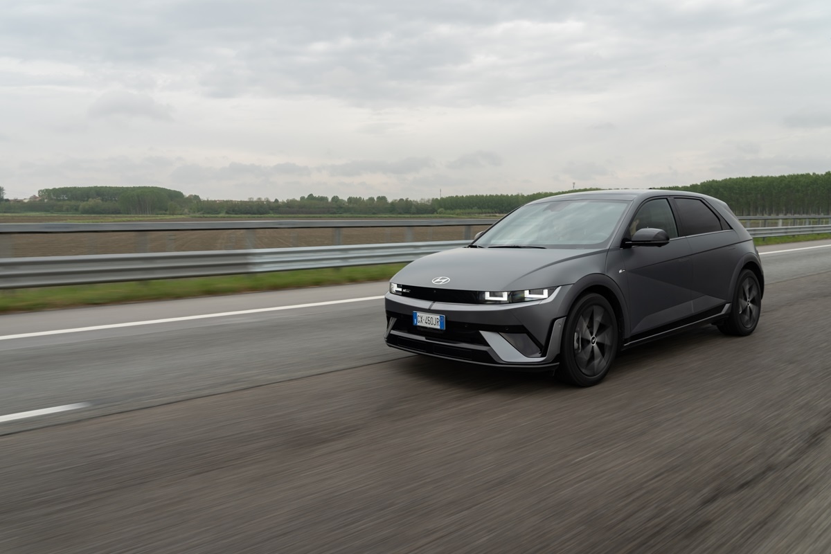Hyundai IONIQ 5: design, tecnologia e visione futurista per la mobilità elettrica