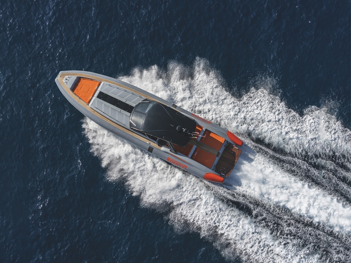 20 anni di PIRELLI Speedboats: design, performance e passione in mare con Sacs Tecnorib 20 anni di PIRELLI Speedboats: design, performance e passione in mare con Sacs Tecnorib