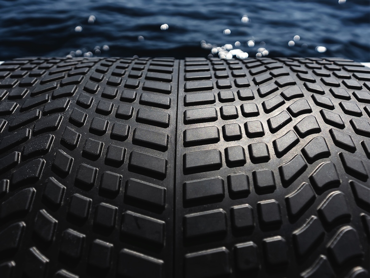20 anni di PIRELLI Speedboats: design, performance e passione in mare con Sacs Tecnorib 20 anni di PIRELLI Speedboats: design, performance e passione in mare con Sacs Tecnorib
