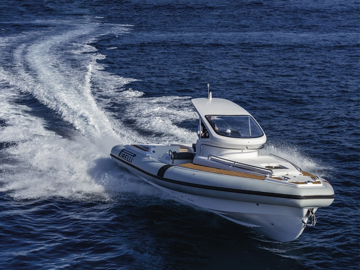 20 anni di PIRELLI Speedboats: design, performance e passione in mare con Sacs Tecnorib 20 anni di PIRELLI Speedboats: design, performance e passione in mare con Sacs Tecnorib